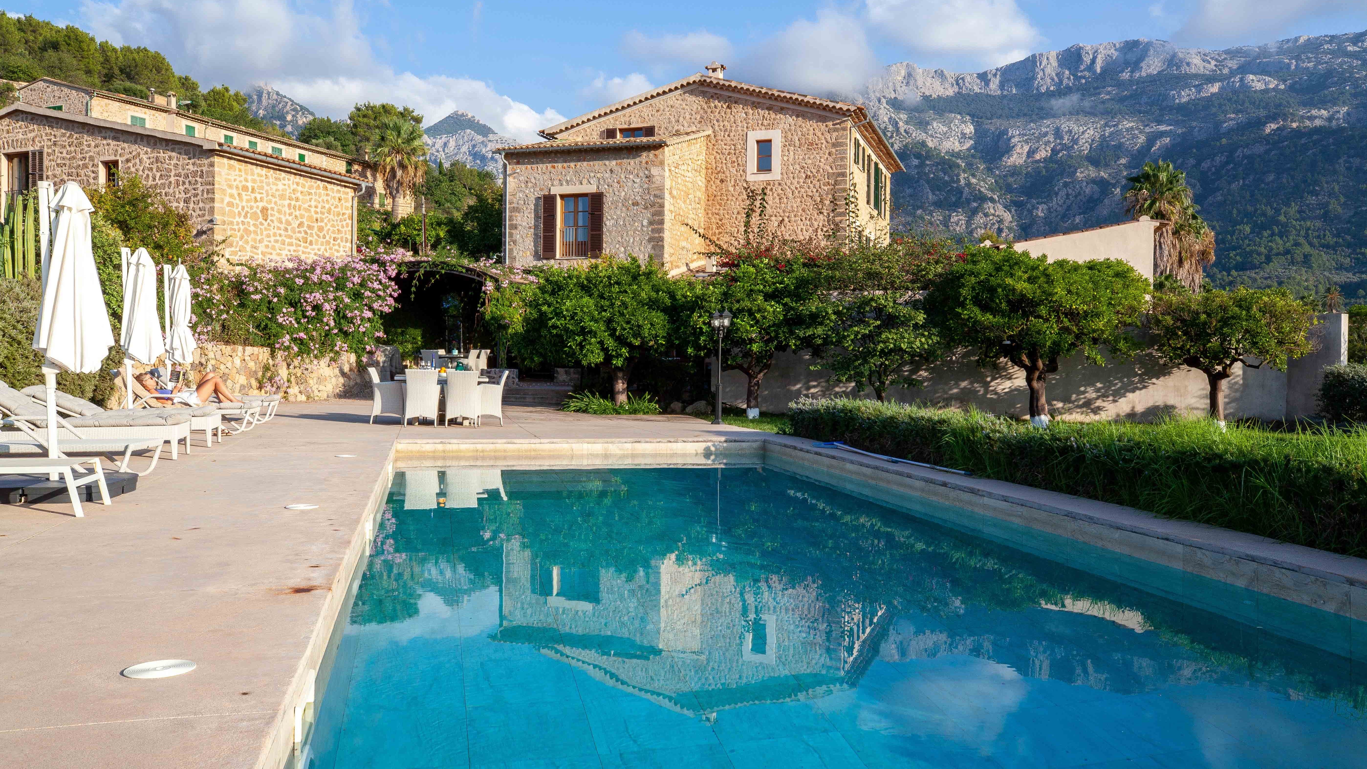 Working abroad: Soller, Mallorca